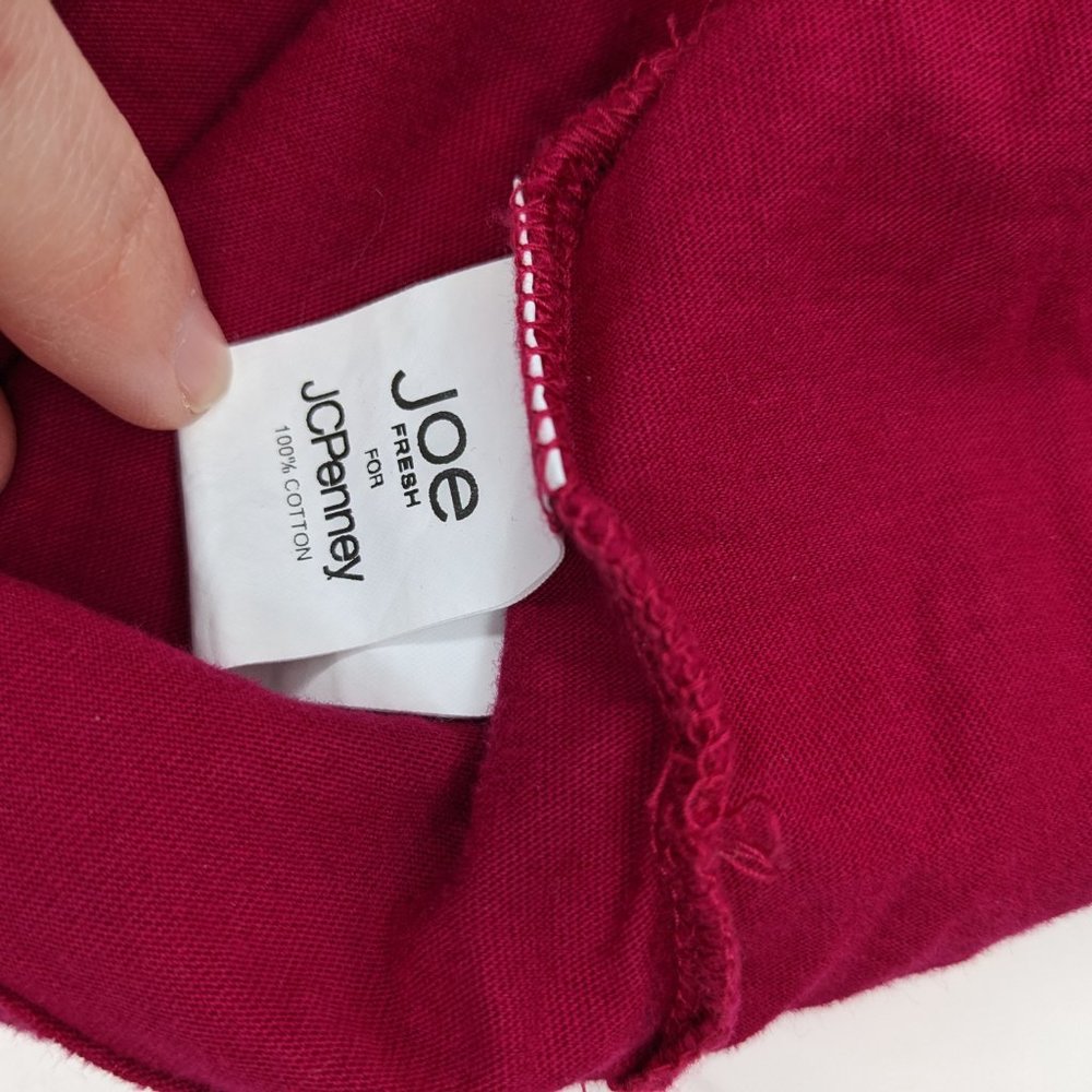 3/$15 Joe Fresh Raspberry Colored Basic Tee - Picture 4 of 4